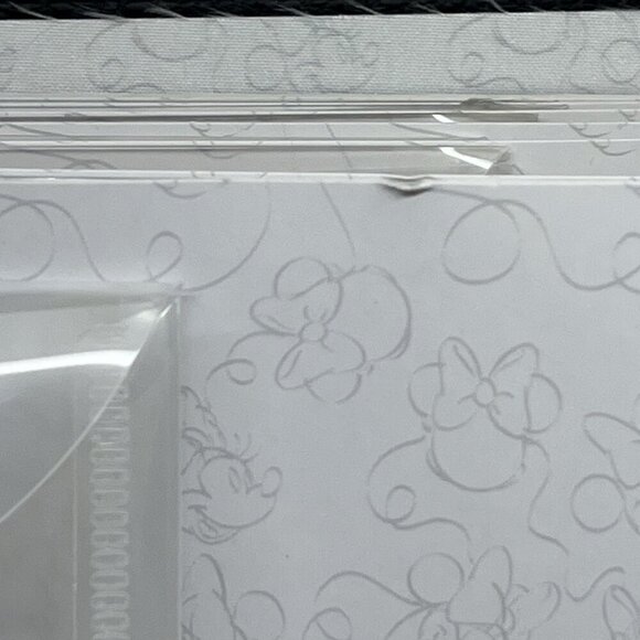 Disney Minnie Mouse The Main Attraction Collector Book Binder only NO pins - Picture 12 of 16